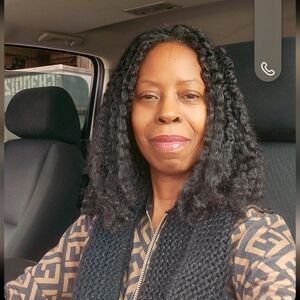 Meet your Posher, Jamila